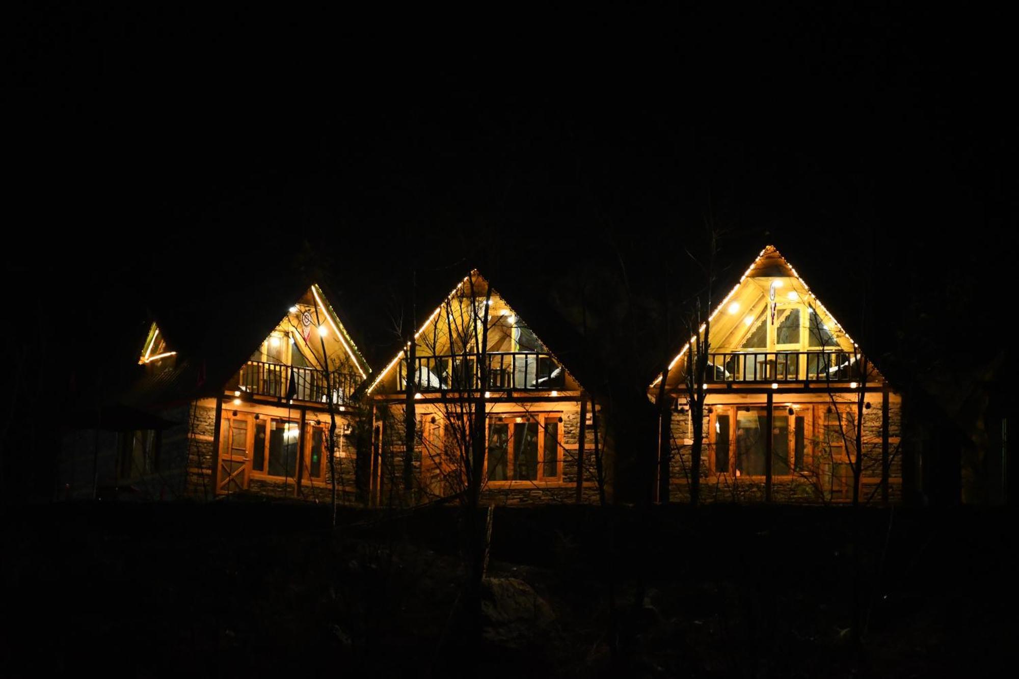 Sainj Riverside Cottages Екстериор снимка
